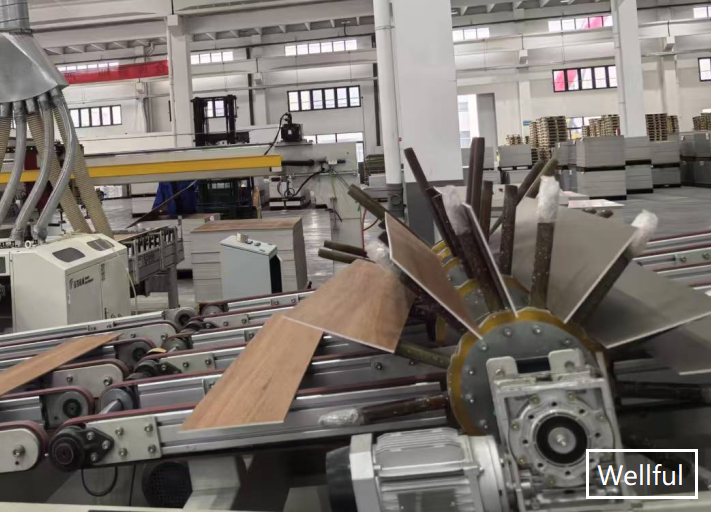 Lantai Papan SPC 183mmX1220mm 4.0mm--5.0mm dengan Perawatan Permukaan Pelapis UV